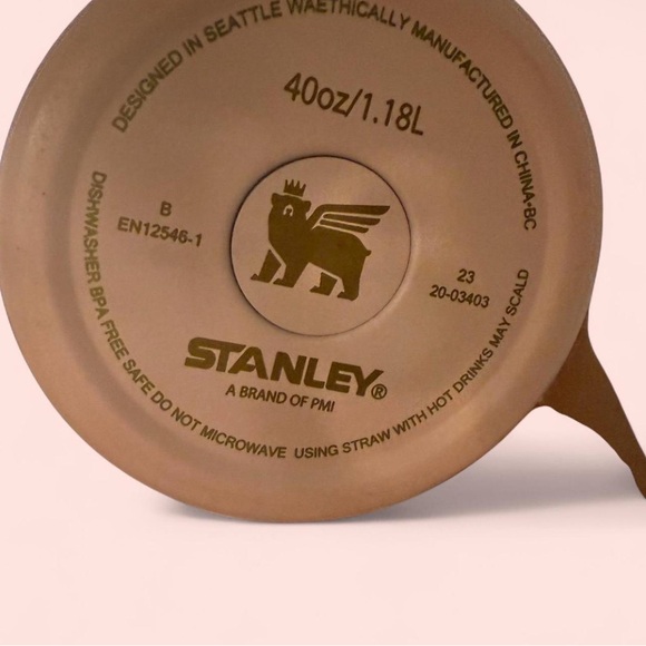 Stanley Hello Kitty - Picture 2 of 2